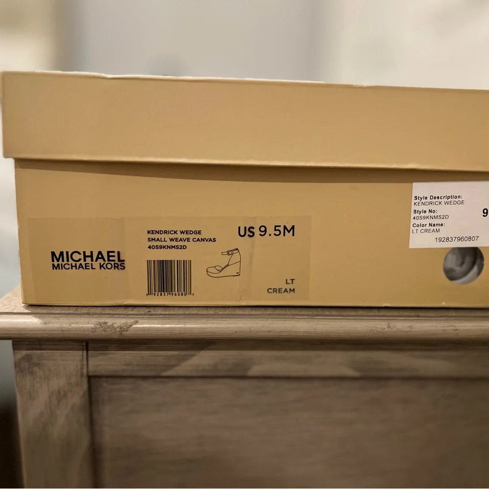 MICHAEL Michael Kors sizing information
